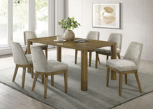 Load image into Gallery viewer, Castlewood 7 Pc Dining Set
