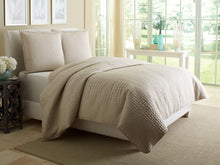 Load image into Gallery viewer, Dash 3-pc King Coverlet Set in Natural
