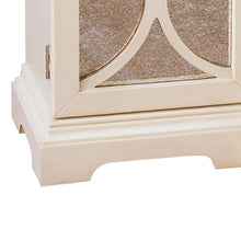 Load image into Gallery viewer, Pulaski Credenza in Daneuve
